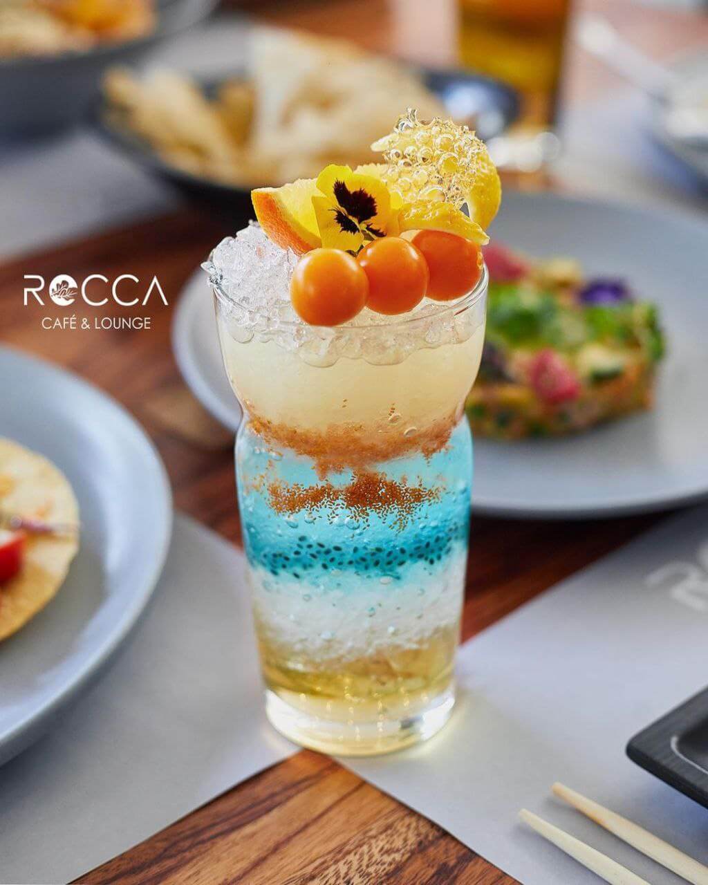 نوشیدنی های خنک در روکالانژ از لوکس ترین کافه های تهران