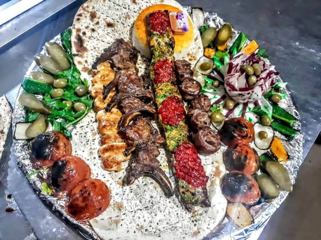 رستوران کوه نور در فهرست