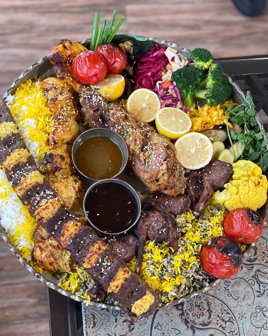 سینی کباب ایرانی در بهترین رستوران در کن