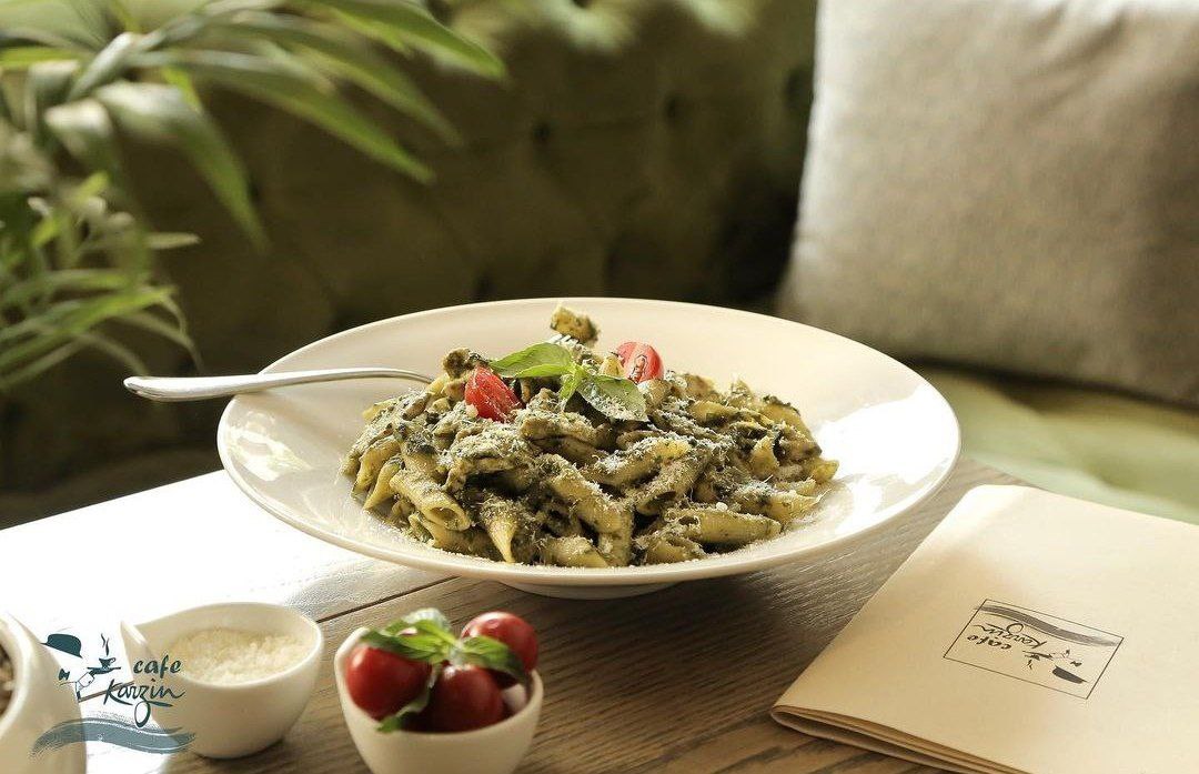 پاستا پستو در رستوران کارزین