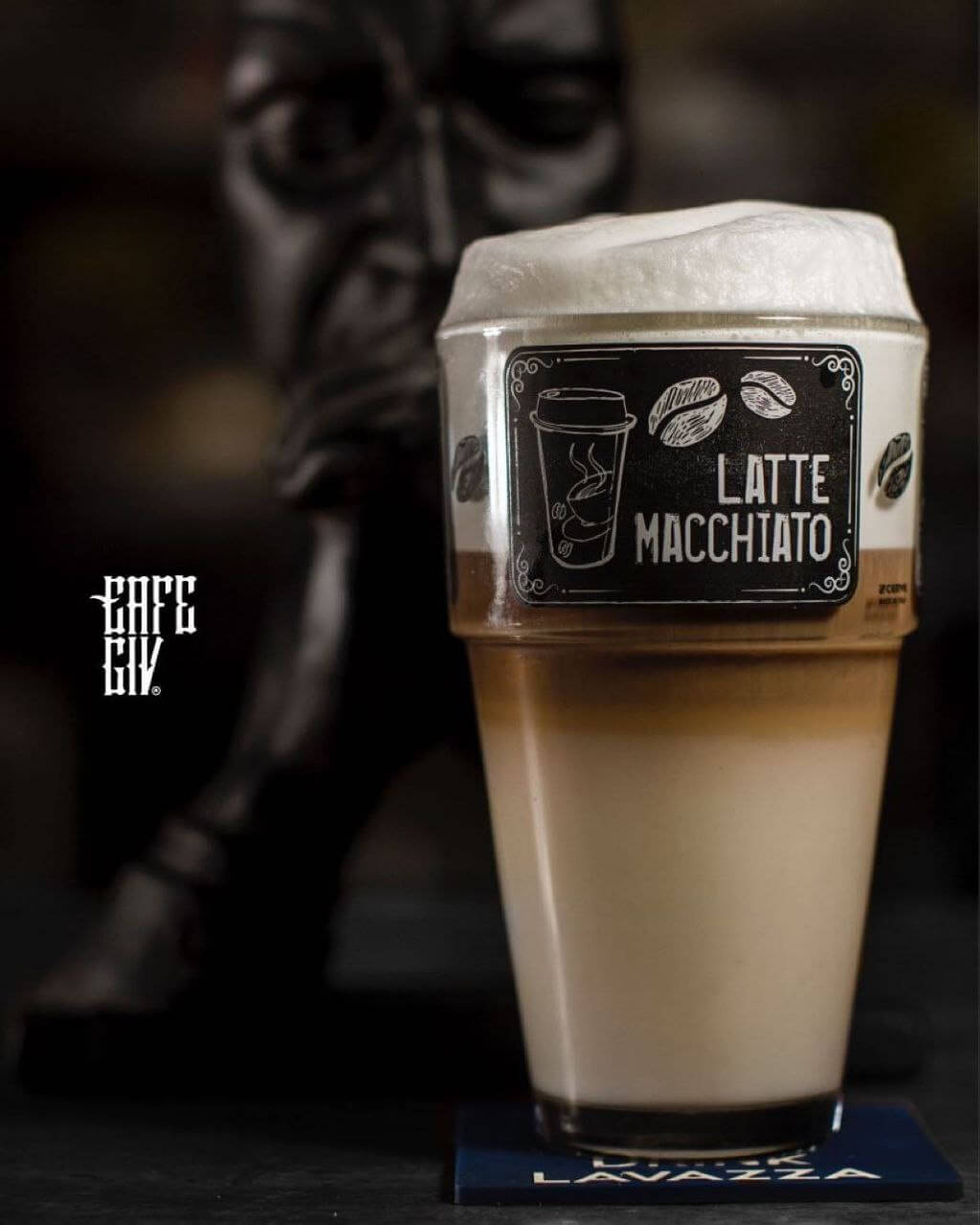 نوشیدنی‌های کافه گیو، كافه دنج خيابان فلسطين