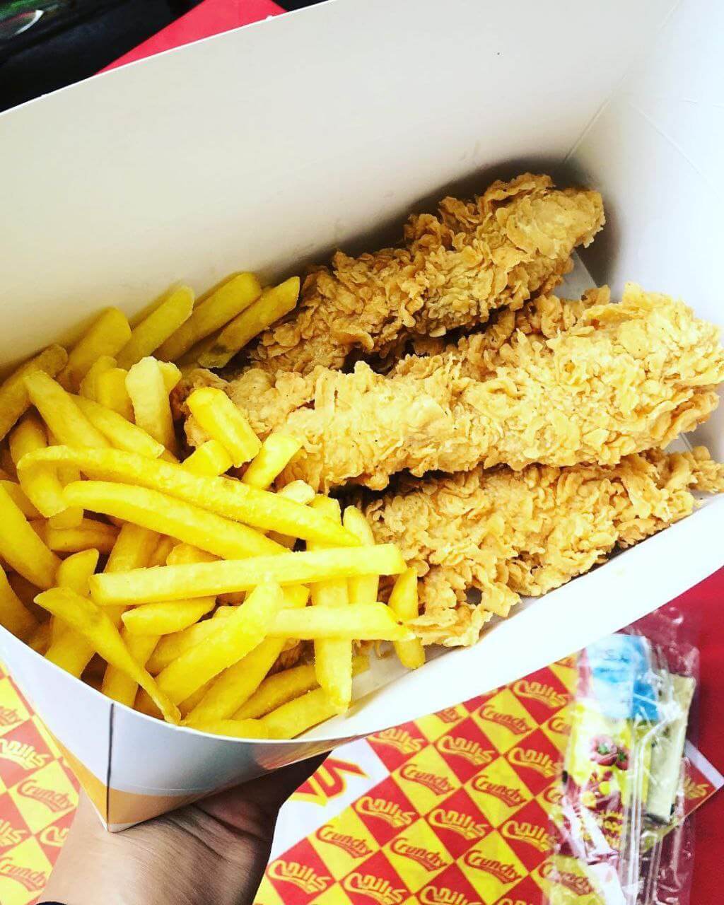 فست فود فرشته با سرو تخصصی مرخ سوخاری