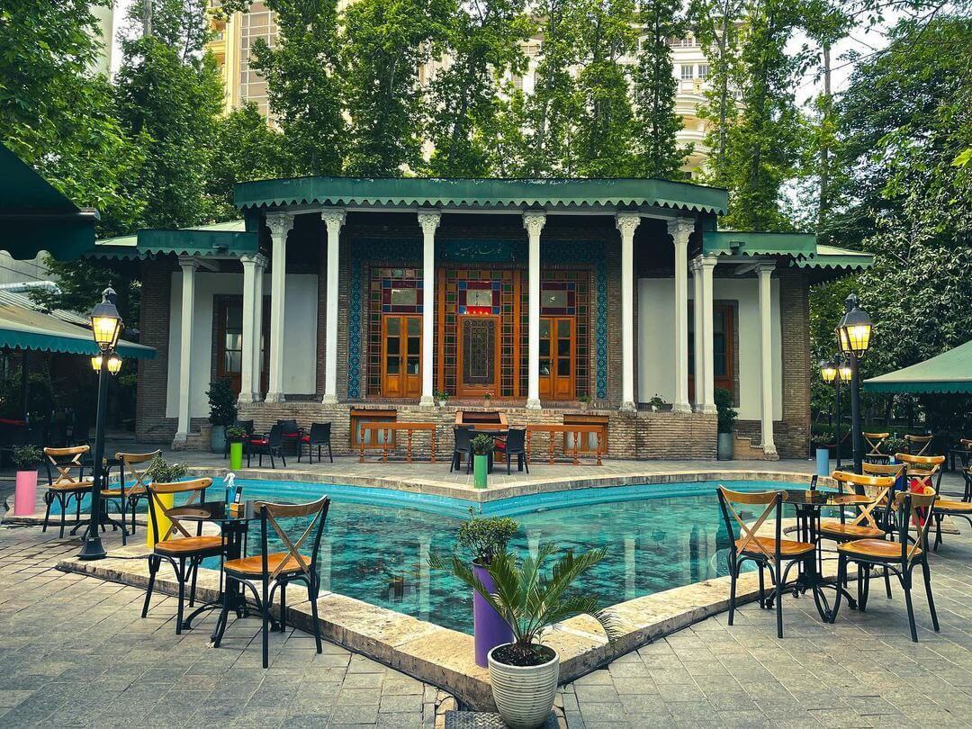 کافه جریا در خیابان فرشته