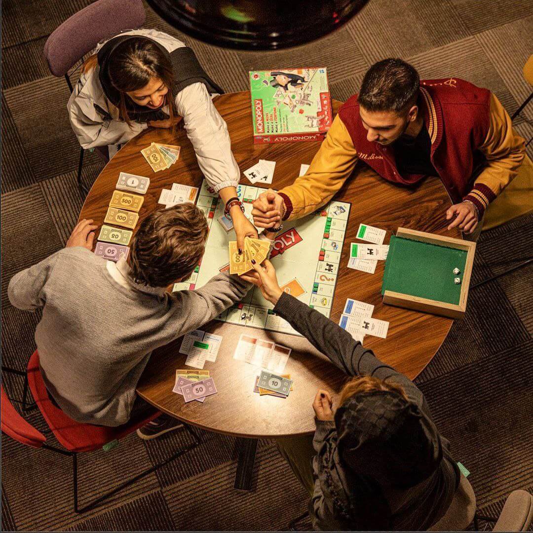 فکرکده بزرگترین کافه گیم در تهران