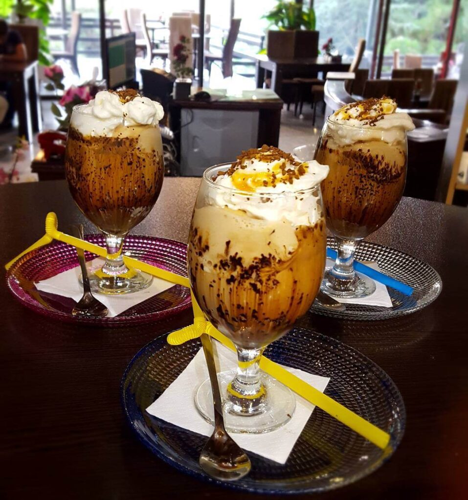 کافی شاپ و کافه پارک جمشدیه