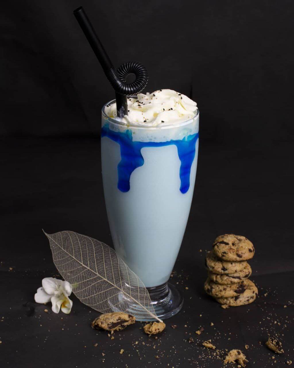 انواع شیک در آدریان از کافه های میرداماد