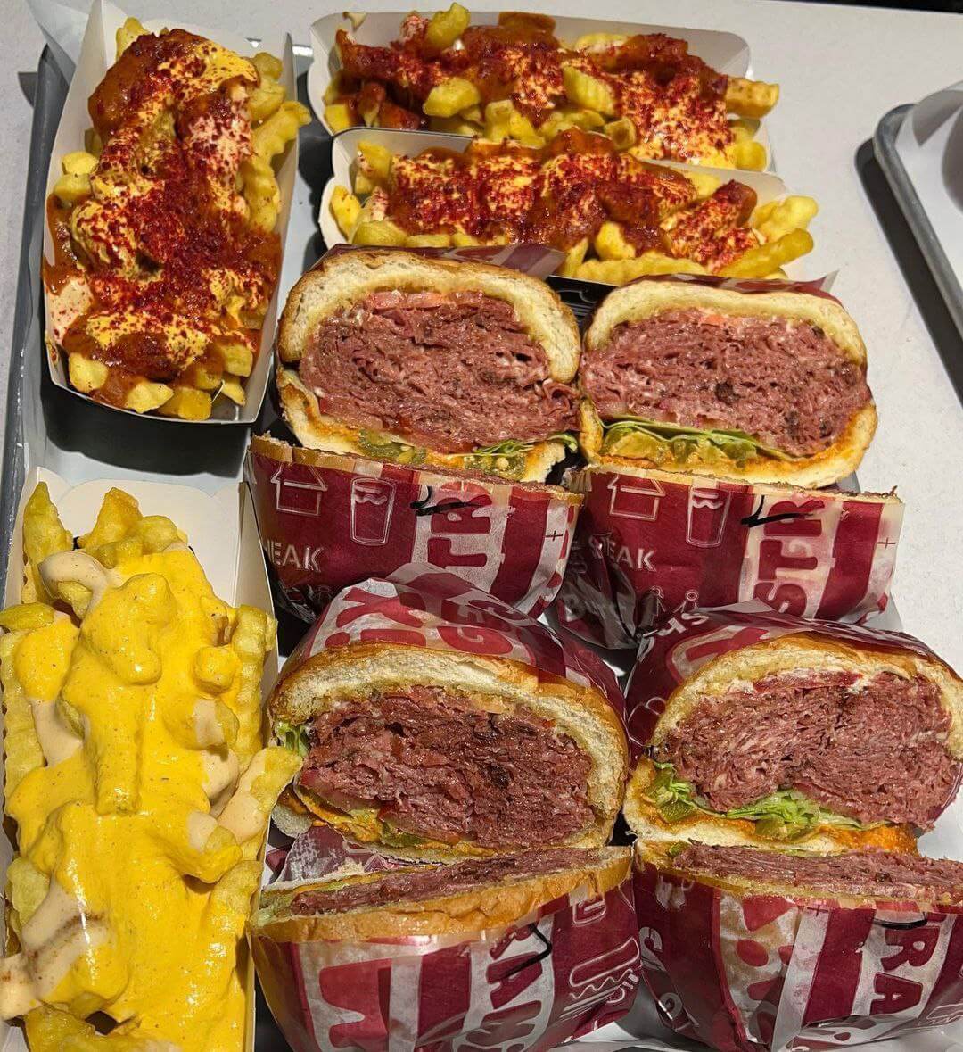 فستفود شیک شک شعبهی میرداماد