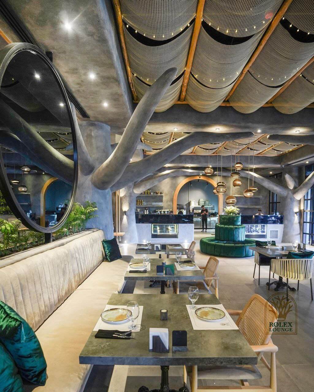 کافه رولکس لانژ در فهرست کافه های شیک تهران