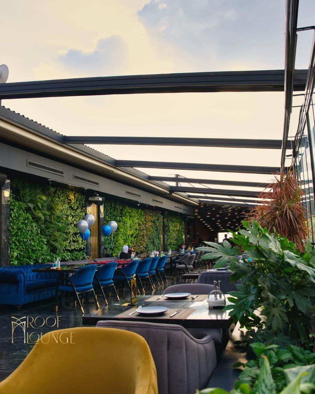 روف لانژ یکی از شیکترین روف گاردنهای تهران