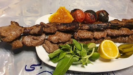 غذای باغ رستوران آبی