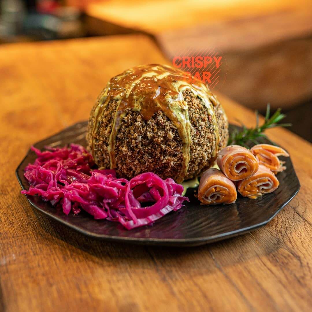 طعم خوب انواع سوخاری در کریسپی بار ونک پارک تهران