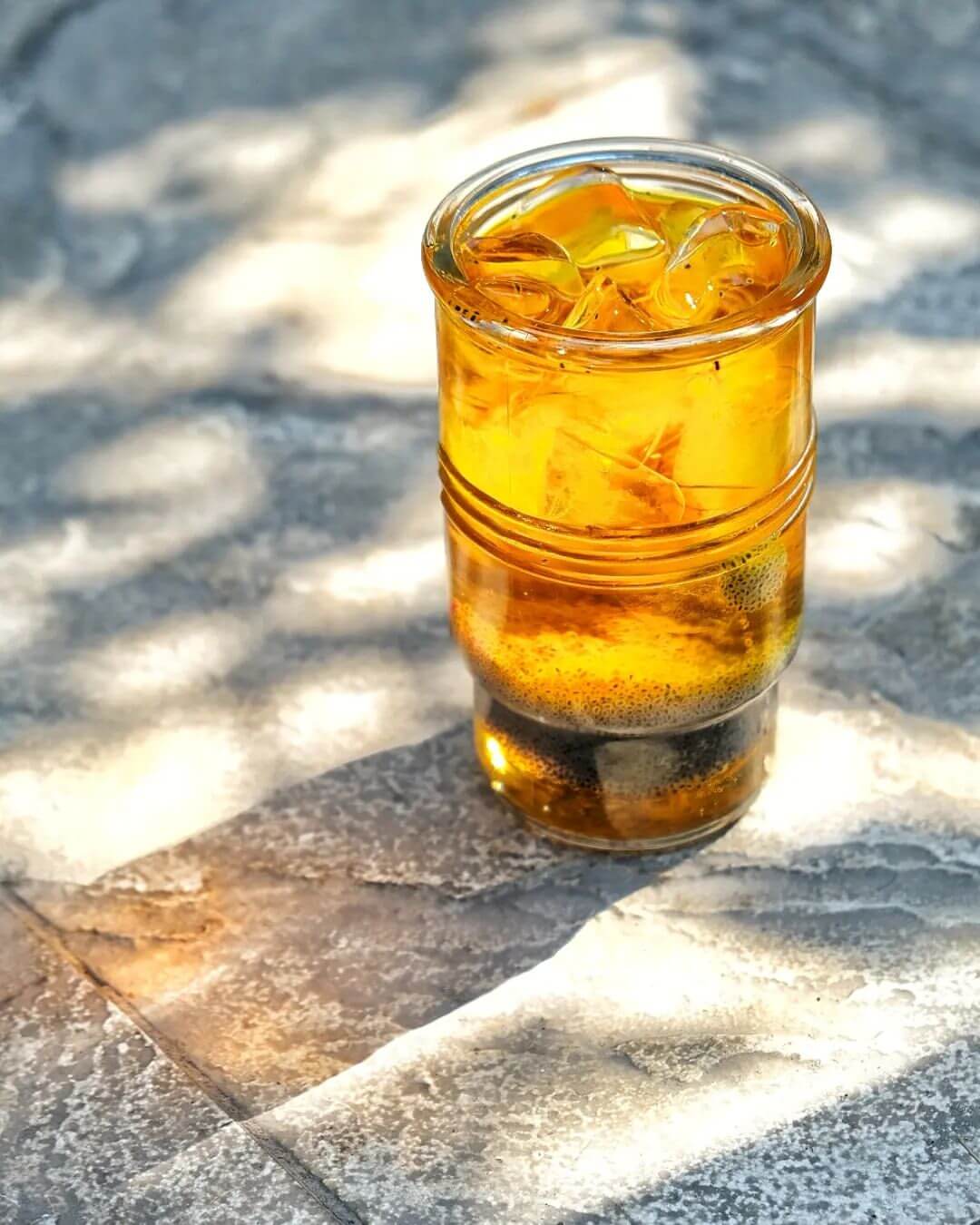 انواع چای در کافه چای خیابان کریمخان