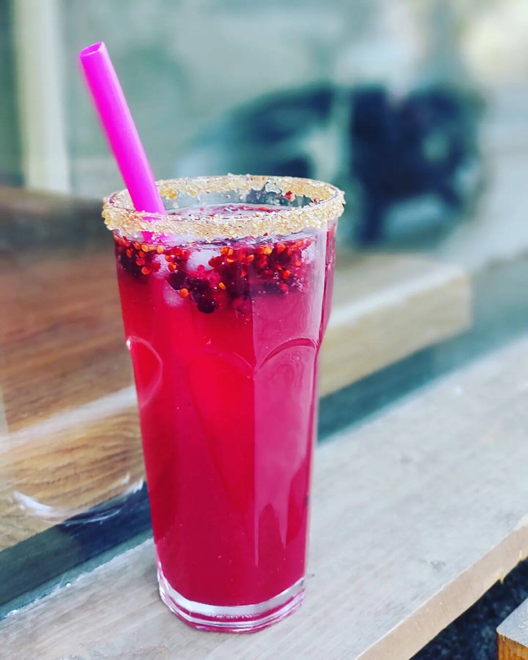 آب انار در کافه کلاور