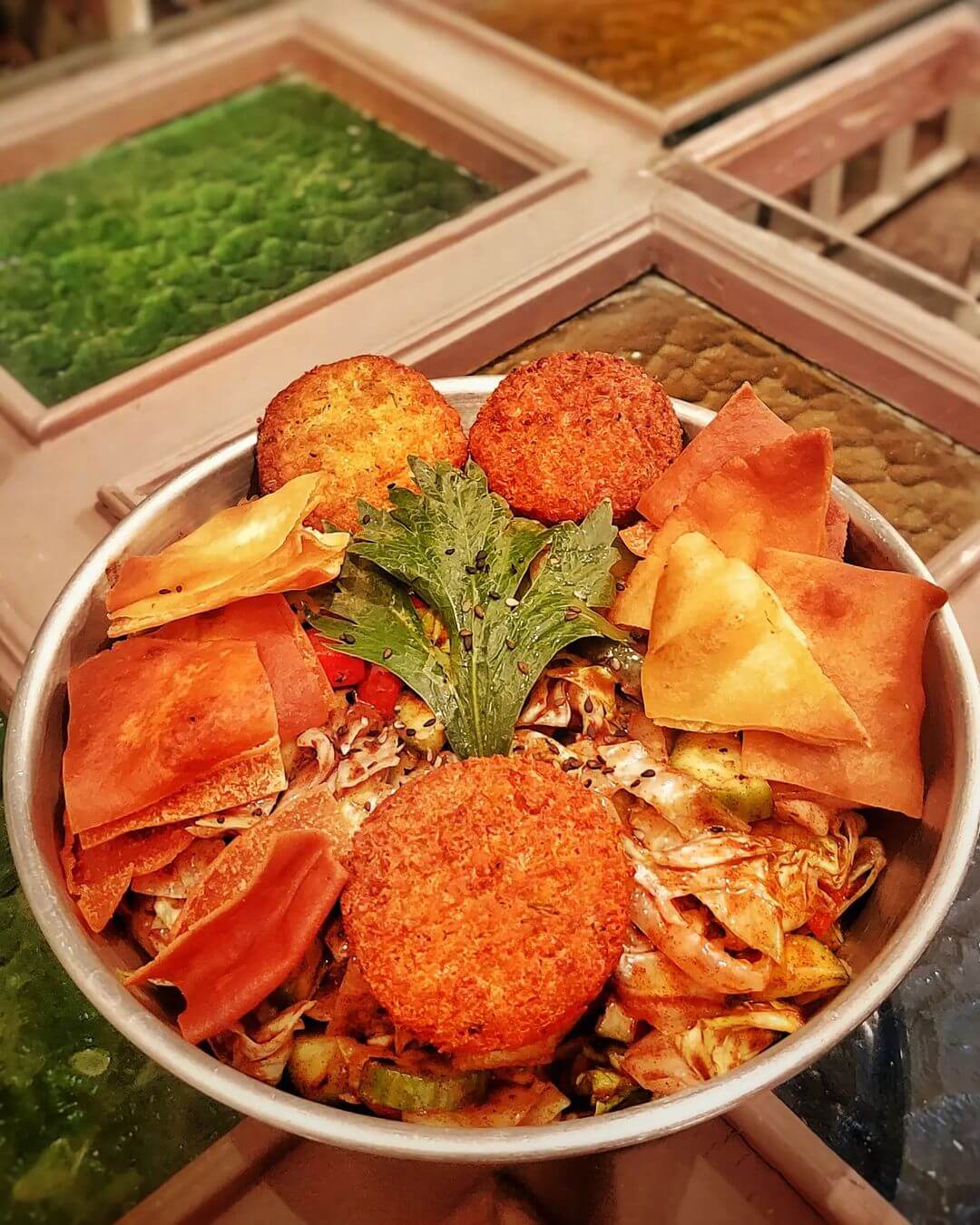 کافه دربار از کافه های نجات الهی