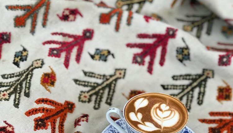 کافه گالری تهران، هنر از بشقاب تا روی دیوار