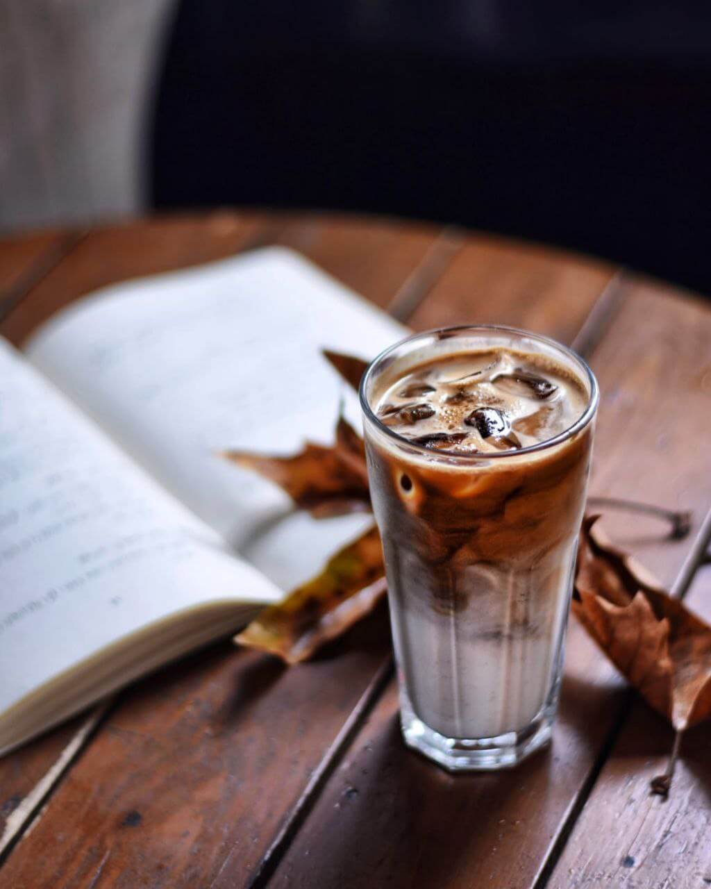 کافه گالری آرتیست