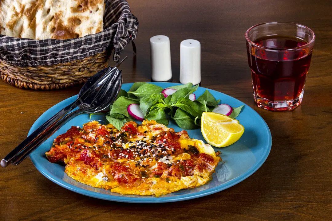 املت کافه کاربن در خیابان ایرانشهر