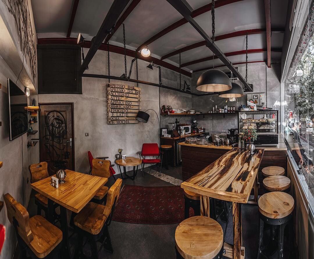 فضای داخلی کافه رستوران آرمه در پارک ملت