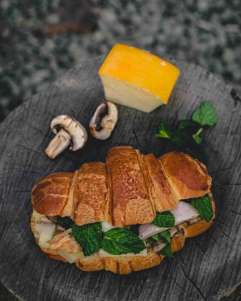 کافی شاپ پارک ملت