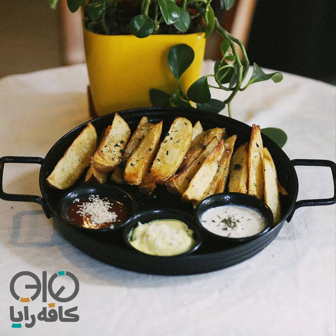 کافه رایا از کافه های منطقه کریمخان