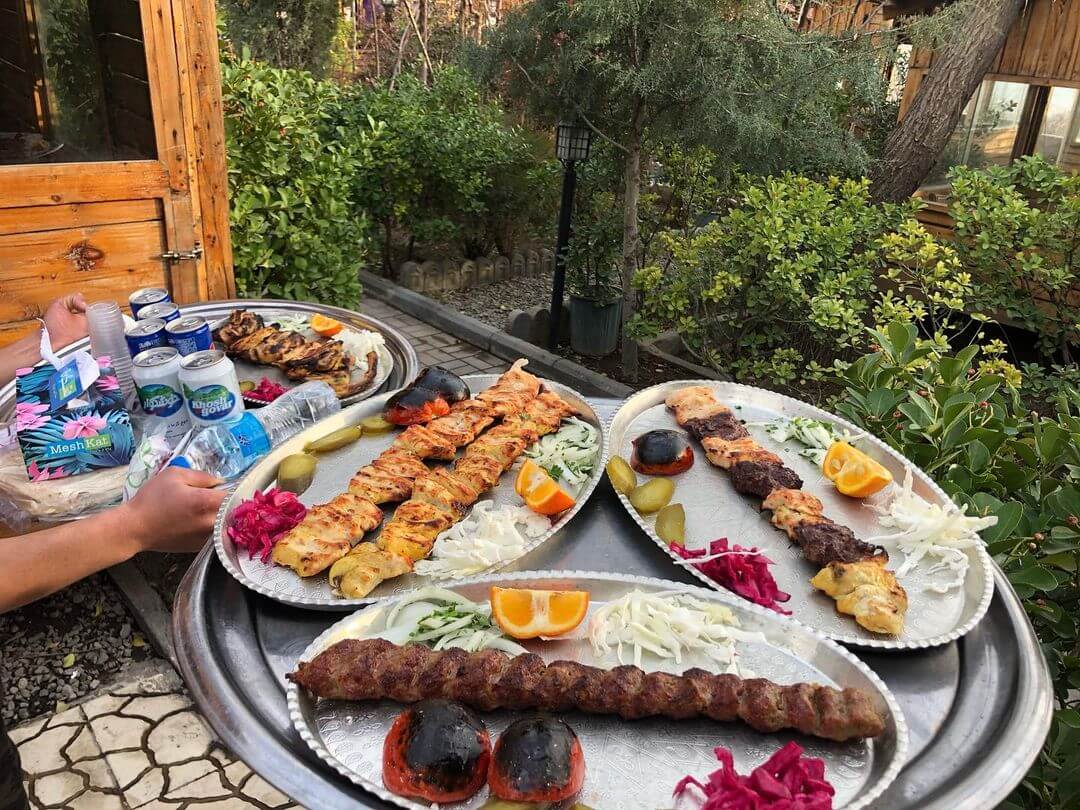 منوی متنوع کباب‌های ایرانی در رستوران بام شهران