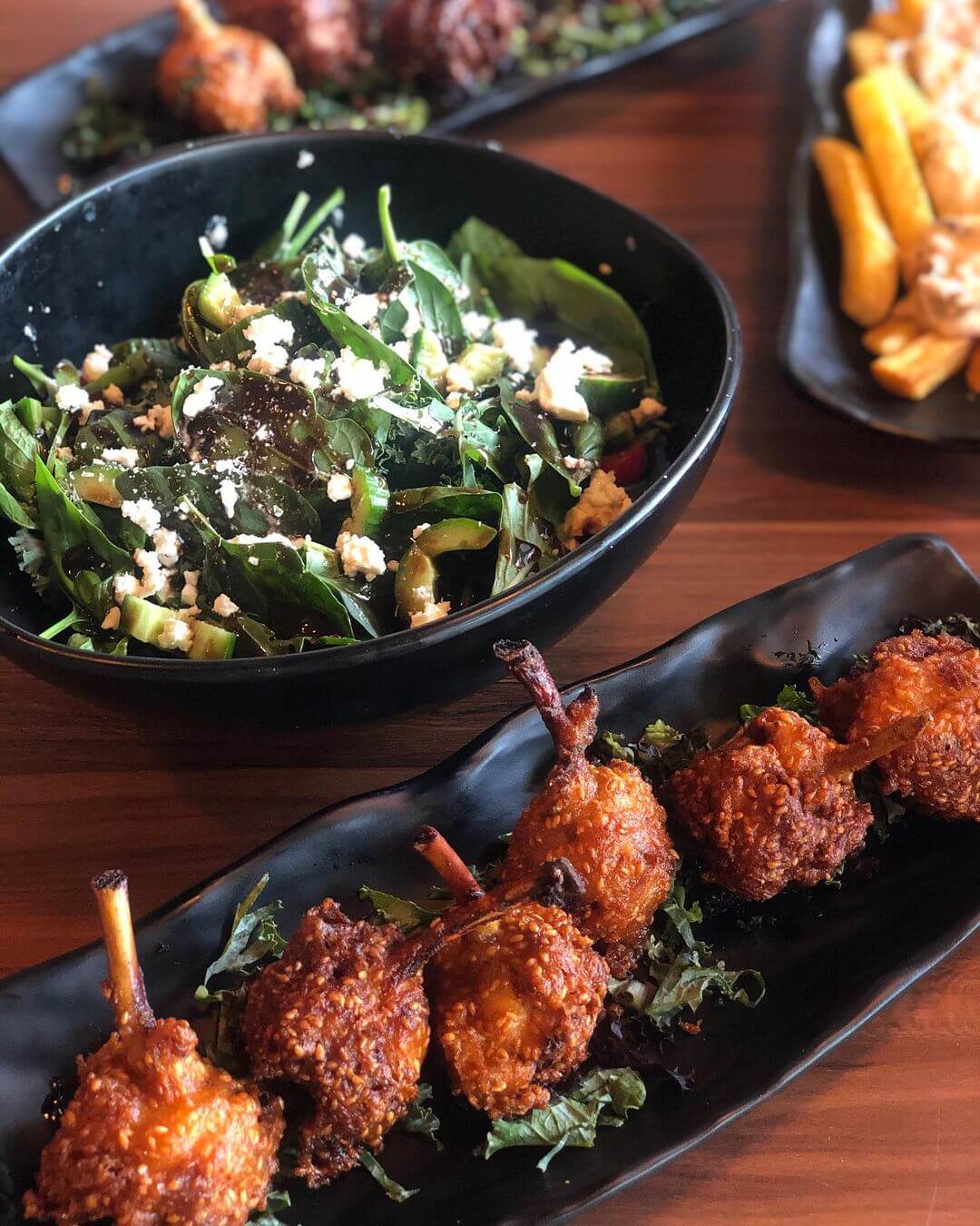 رستوران تیارا رویال از رستوران های شهران