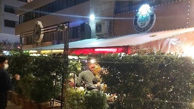 فست فود وارطان لند