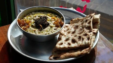 غذای رستوران روحی