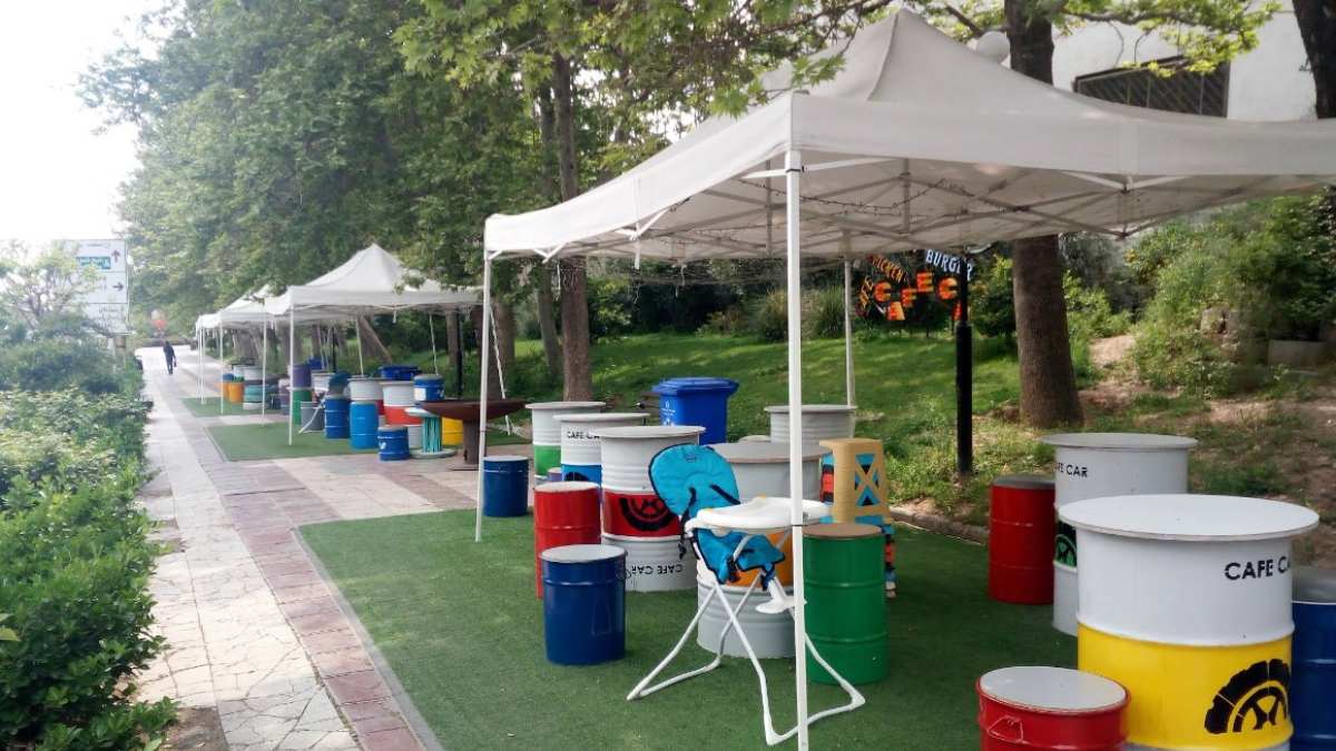 کافه کار از کافه های شبانه روزی تهران غرب