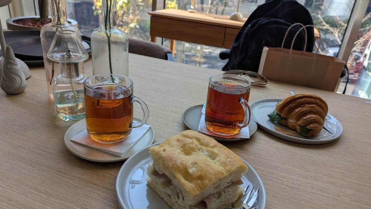 کافه ساعدی نیا