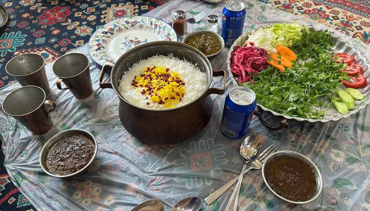 رستوران سنتی نازخاتون در مشهد