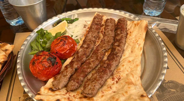 بشقاب غذا در کافهرستوران عمارت فیروزه مشهد