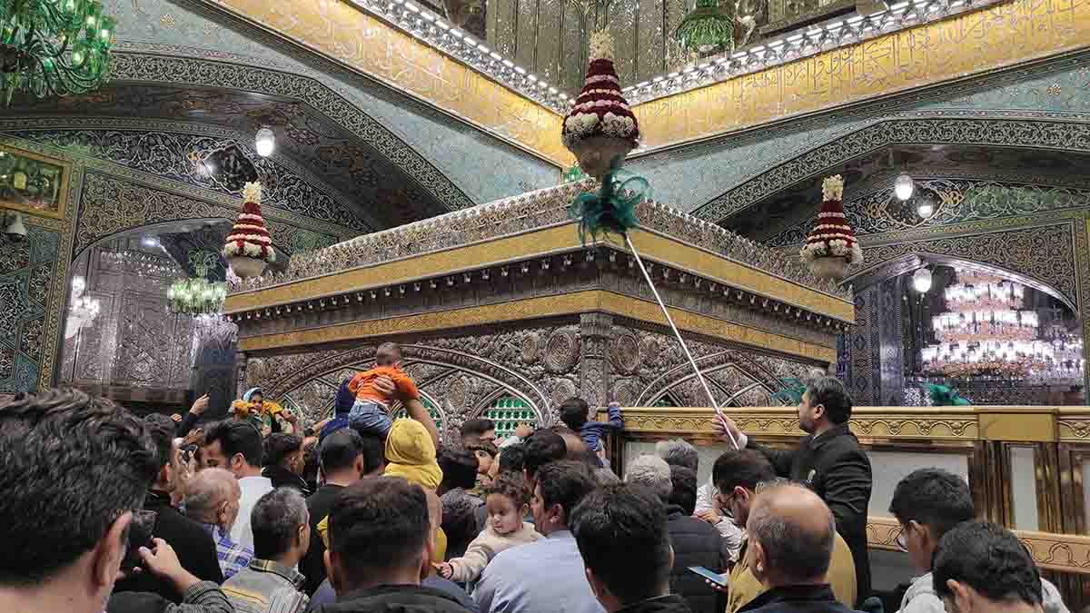 تصویری از فضای داخلی حرم مطهر امام رضا (ع)