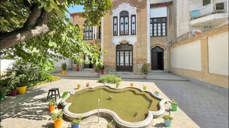 خانه مینایی یا موزه و پایگاه خیابان ولیعصر