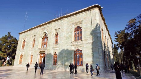 فضای بیرونی کاخ مرمر