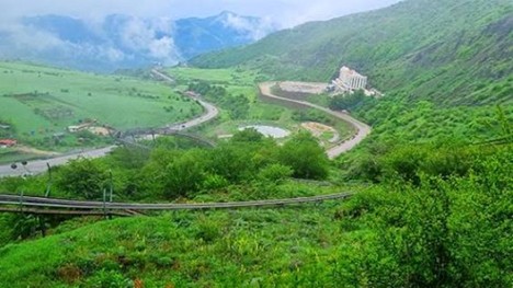 طبیعت گردنه حیران