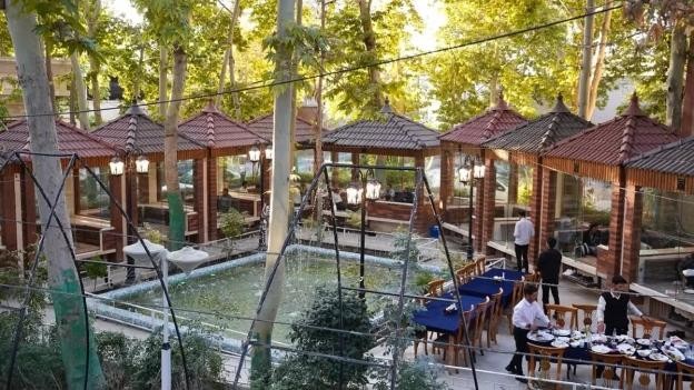 باغ رستوران ارم شاندیز مشهد