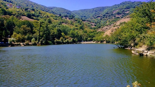 دریاچه شورمست